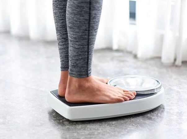 pesando enquanto perde peso em 5 kg por semana